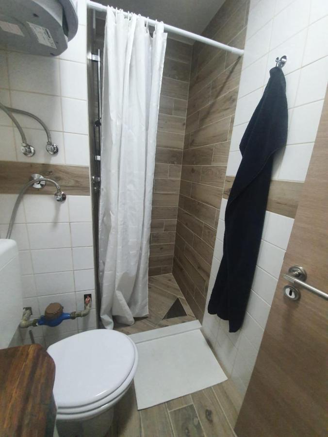 Studio Apartman Tamai Kutina Exterior foto