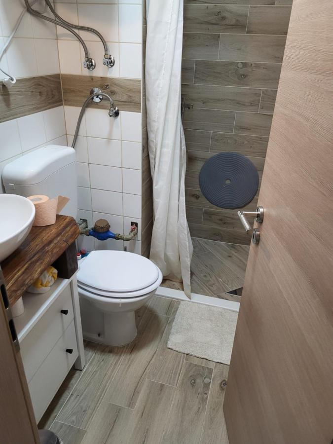 Studio Apartman Tamai Kutina Exterior foto